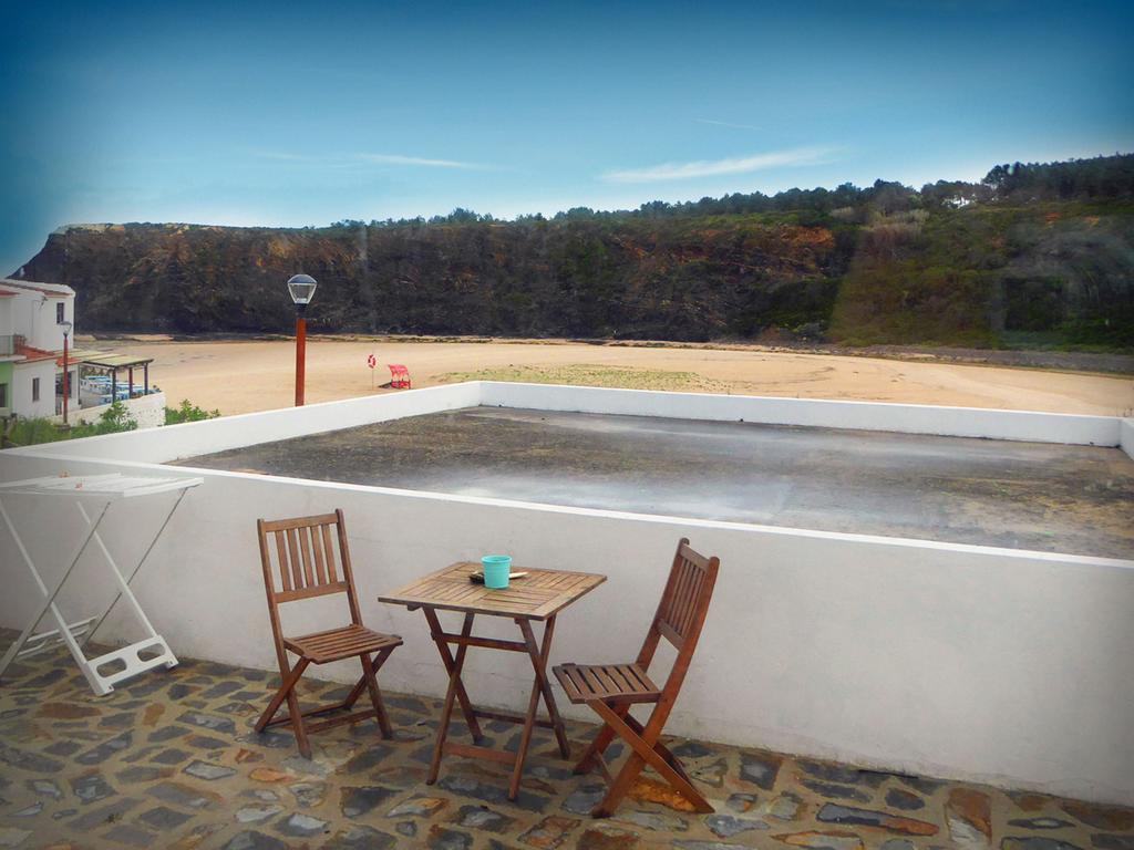 Pedra Dos Corvos Beach House Odeceixe Extérieur photo
